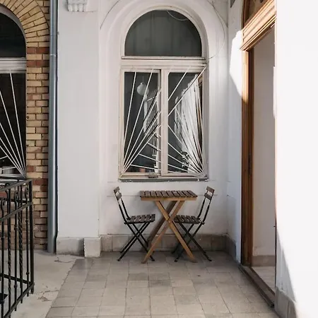 Your Dream At Váci Street *