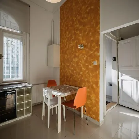 Your Dream At Váci Street