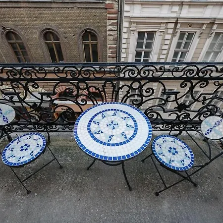Your Dream At Vaci Street Appartement Budapest