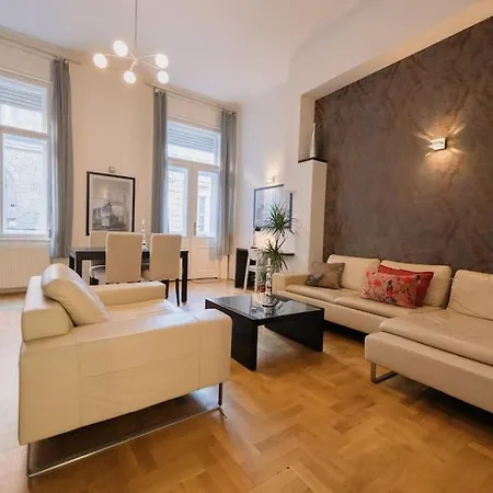 Your Dream At Vaci Street Appartement Budapest